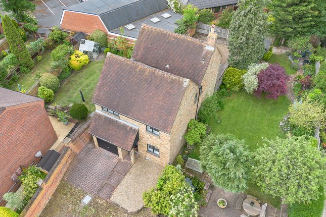 4 bed property, in Waxwell Lane, £750,000