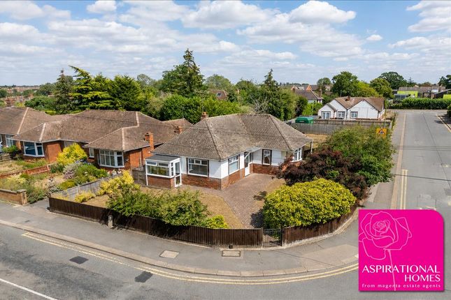 2 bed property, in Hall Avenue, £325,000