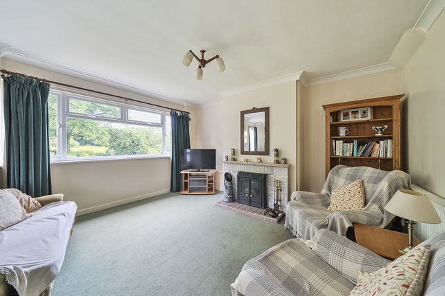 3 bed property, in Holcombe Hill, £340,000