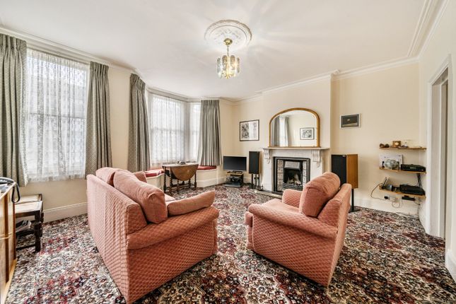 2 bed property, in Tournay Road, £730,000