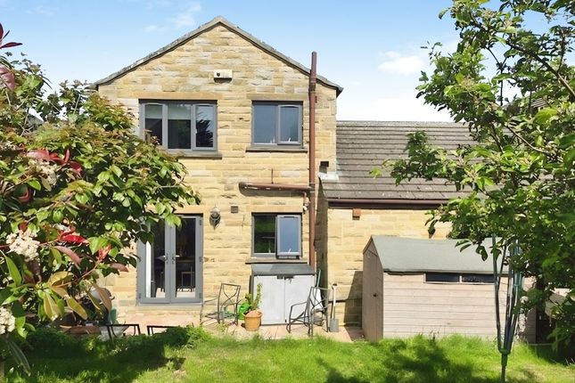 3 bed property, in Well Ings Close, £250,000