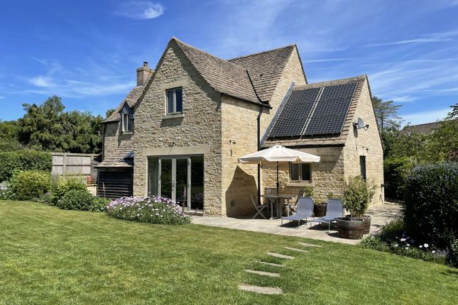 4 bed property, in Church Street, £725,000