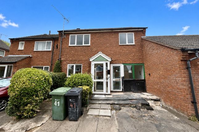 3 bed property, in Grosmont Grove, £175,000