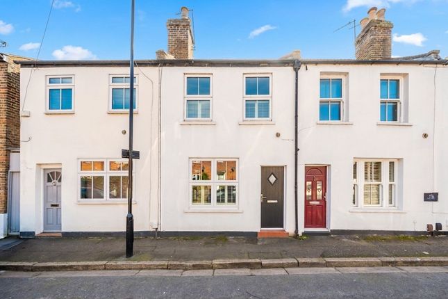 2 bed property, in Queens Terrace, £525,000