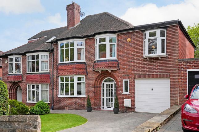 5 bed property, in Kingsley Park Avenue, £595,000
