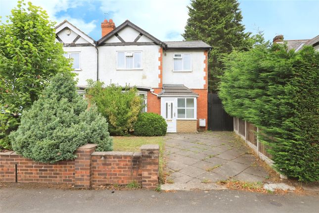 3 bed property, in Albert Road, £200,000