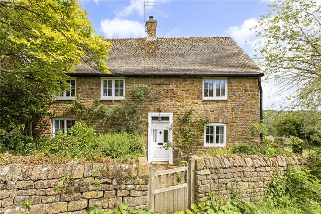 2 bed property, in The Green, £600,000