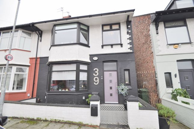 3 bed property, in Malpas Road, £265,000