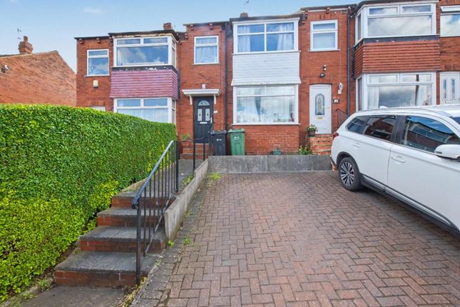 3 bed property, in Benson Gardens, £170,000