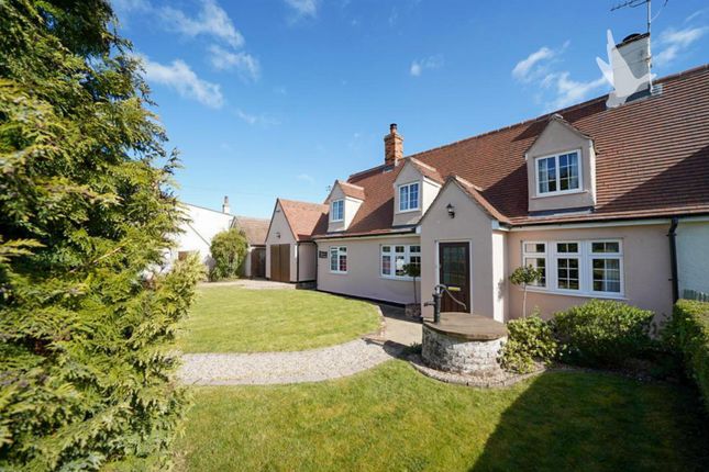 4 bed property, in Bradfield Road, £650,000