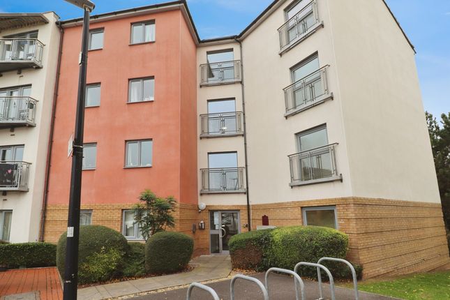 1 bed property, in Rhodfa'r Gwagenni, £110,000