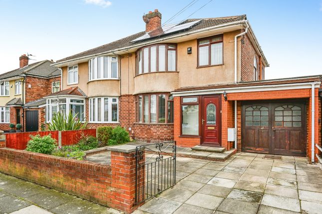 3 bed property, in Edgemoor Drive, £280,000