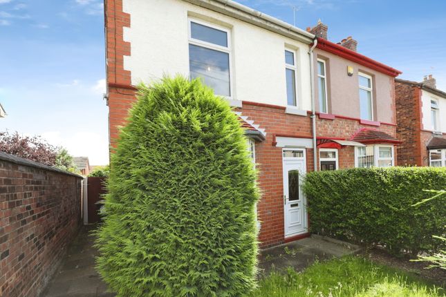 3 bed property, in St Andrews Avenue, £140,000