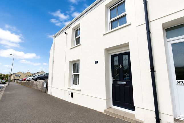 2 bed property, in Robert Street, £140,000