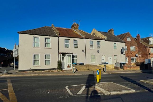 8 bed property, in East Lane, £1,800,000