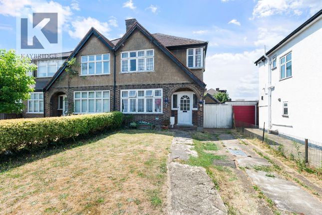 3 bed property, in Highfield Road, £685,000