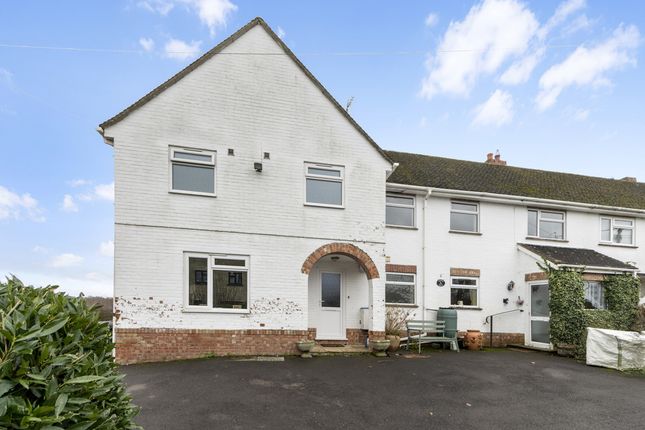5 bed property, in Shepherds Hill, £500,000