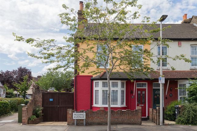 3 bed property, in Roding Avenue, £550,000