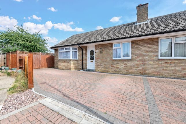 2 bed property, in Bassingbourn Road, £350,000