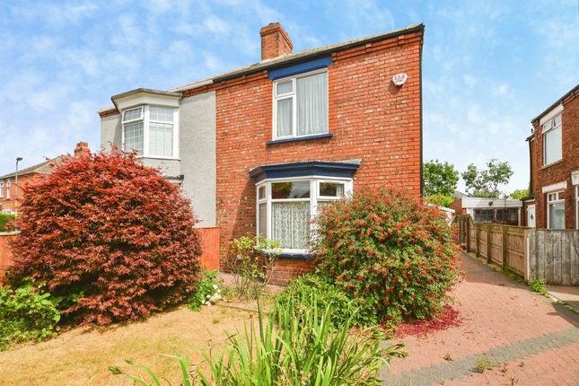 2 bed property, in Thornaby Road, £120,000