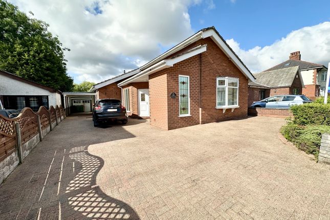 2 bed property, in Victoria Road, £310,000
