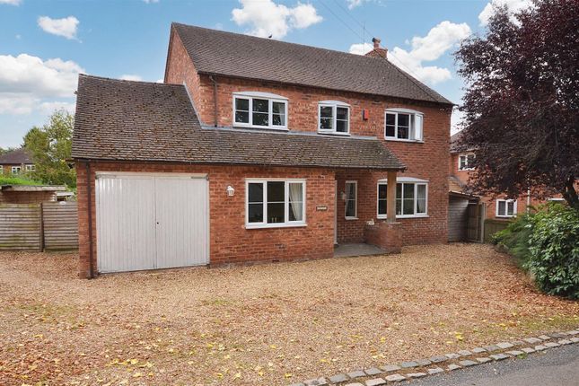 4 bed property, in The Allways, £500,000