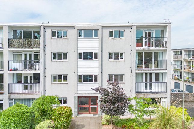 2 bed property, in Hay Street, £142,950