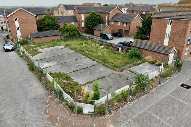 Studio, in Land West Of Camellia Road, £150,000