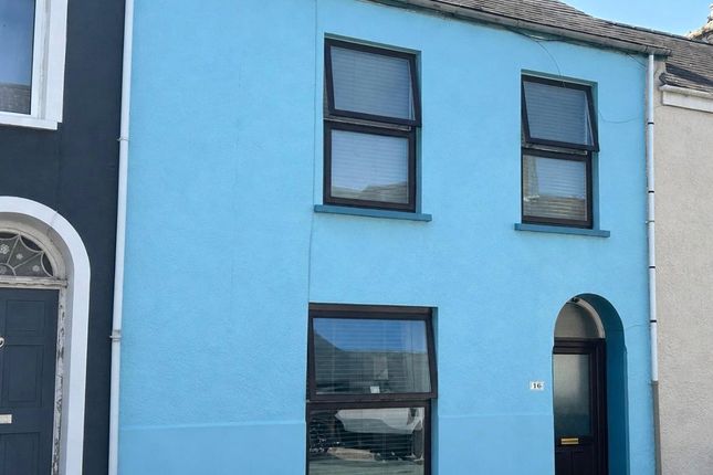 3 bed property, in Church Street, £185,000