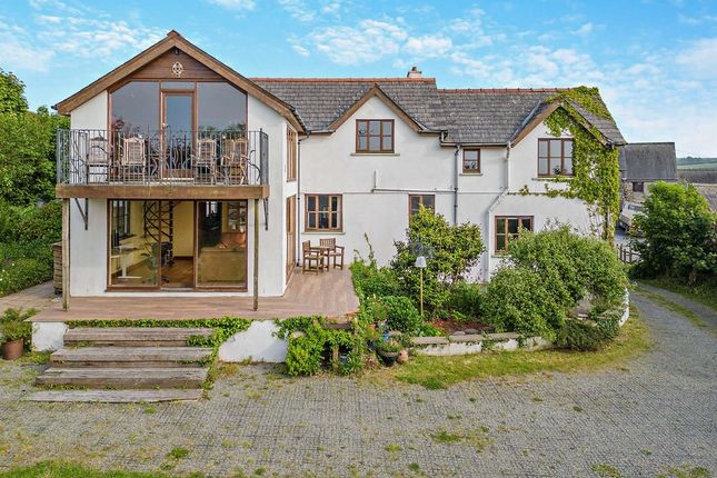 4 bed property, in Moylegrove, £550,000
