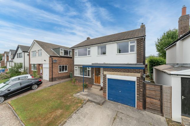 3 bed property, in Wrenbeck Drive, £350,000