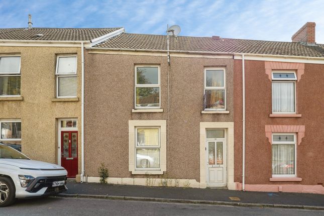 3 bed property, in Wern Terrace, £125,000