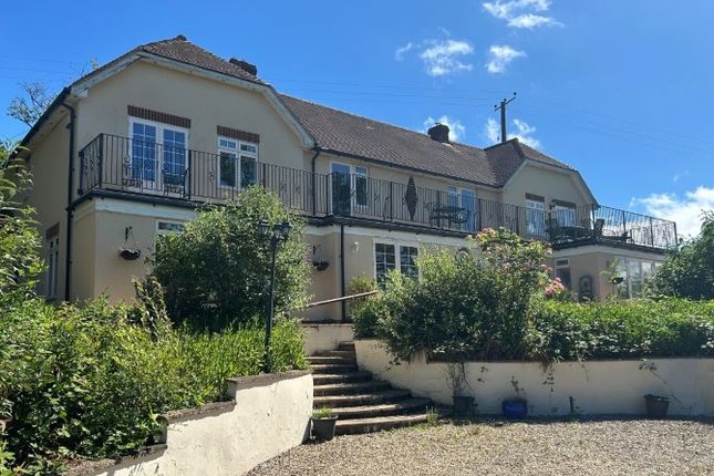 6 bed property, in Underwood House, £900,000