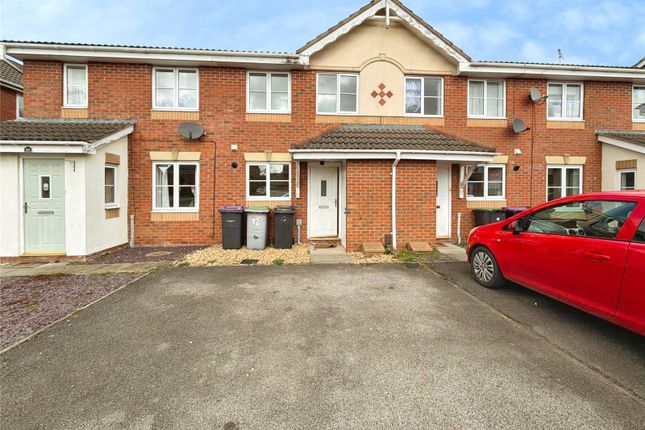 2 bed property, in Watling Close, £160,000
