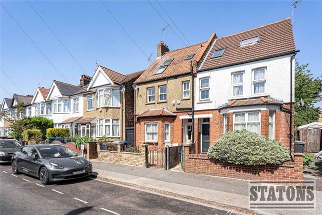 4 bed property, in Hutton Grove, £950,000