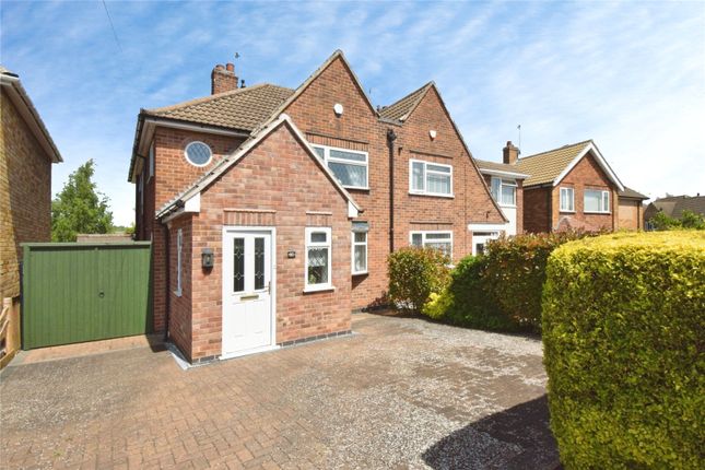 3 bed property, in Grangeway Road, £325,000
