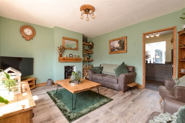 3 bed property, in Stuart Road, £550,000