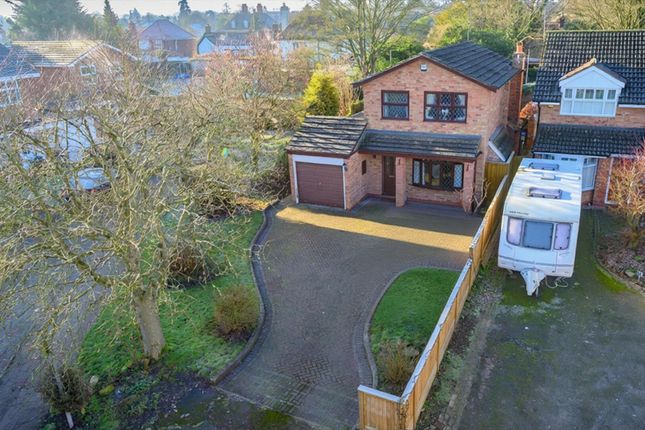 3 bed property, in Larchfields, £365,000