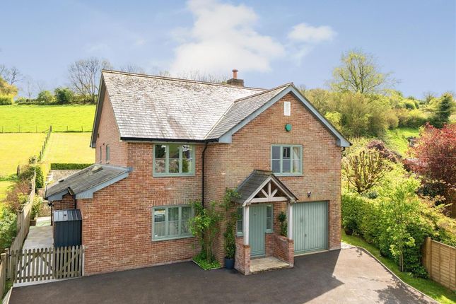 5 bed property, in Water Lane, £800,000