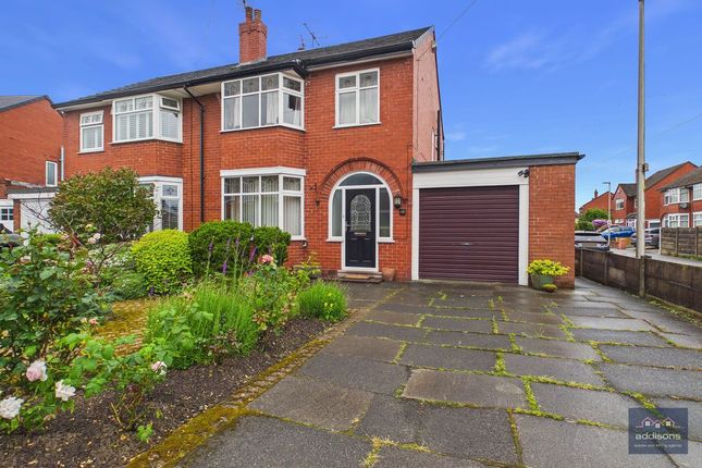3 bed property, in Heyes Road, £260,000