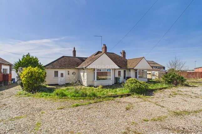 4 bed property, in Tuns Road, £275,000