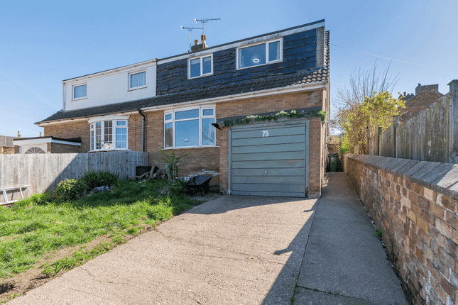 3 bed property, in West Street, £180,000
