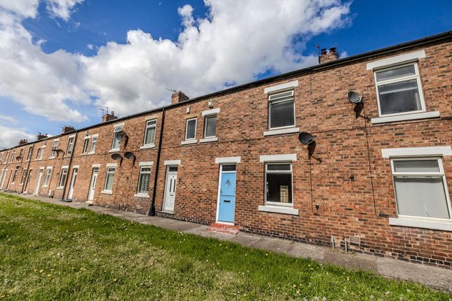 2 bed property, in Walter Street, £125,000
