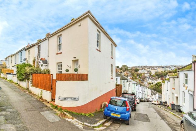 2 bed property, in Pleasant Terrace, £210,000