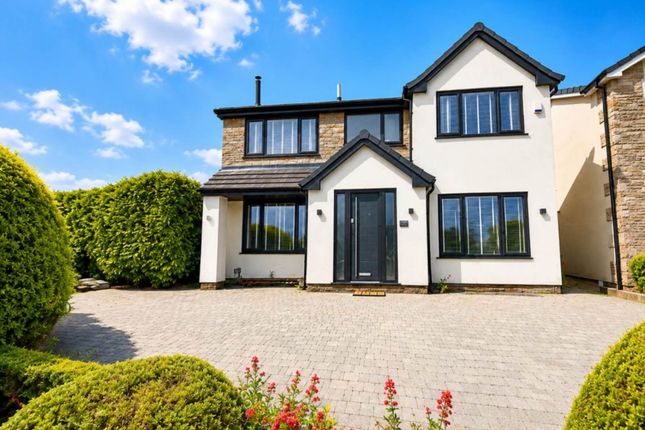 5 bed property, in 17 Cathedral Road, £600,000