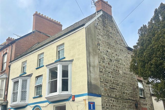 4 bed property, in Priory Street, £130,000