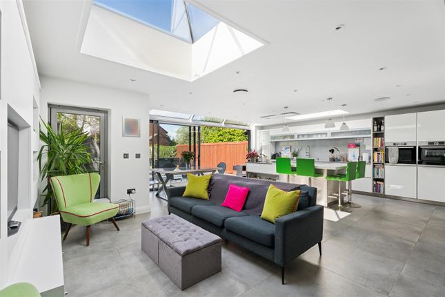 4 bed property, in Loom Lane, £1,350,000