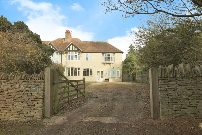 4 bed property, in Evesham Road, £525,000