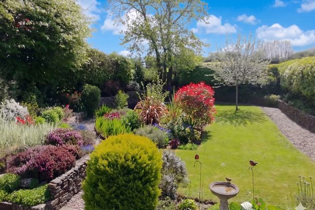 3 bed property, in East Knowstone, £490,000
