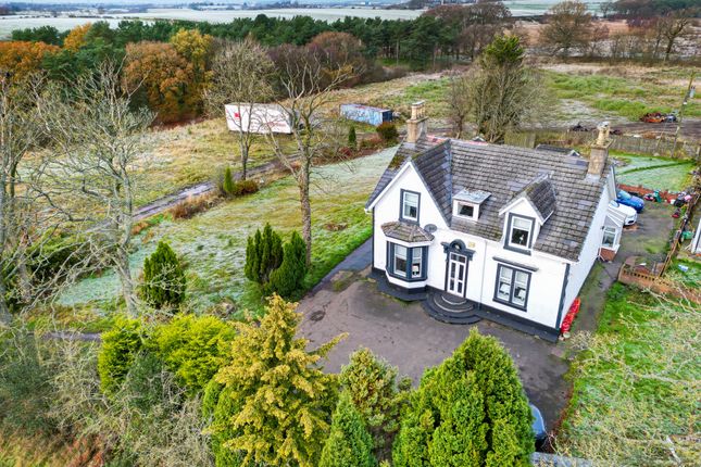 4 bed property, in Greenfield, £595,000